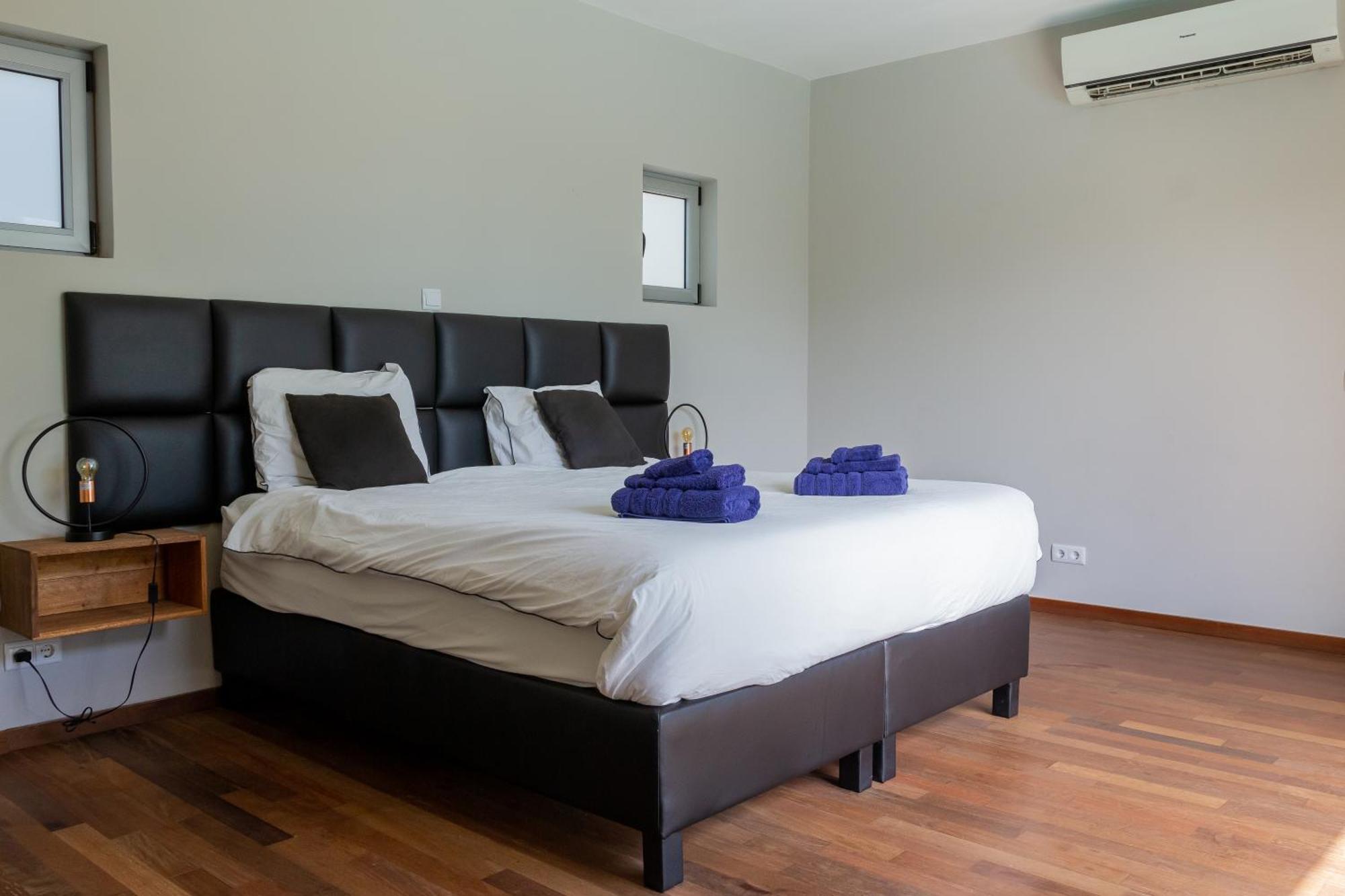 Stylish 4 Bedroom Modern Villa Design, Walking Distance From The Beach Jan Thiel Dış mekan fotoğraf