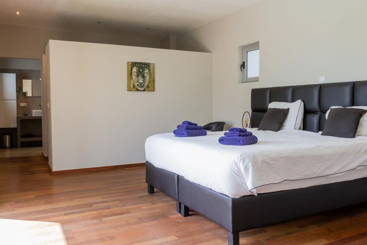 Stylish 4 Bedroom Modern Villa Design, Walking Distance From The Beach Jan Thiel Dış mekan fotoğraf