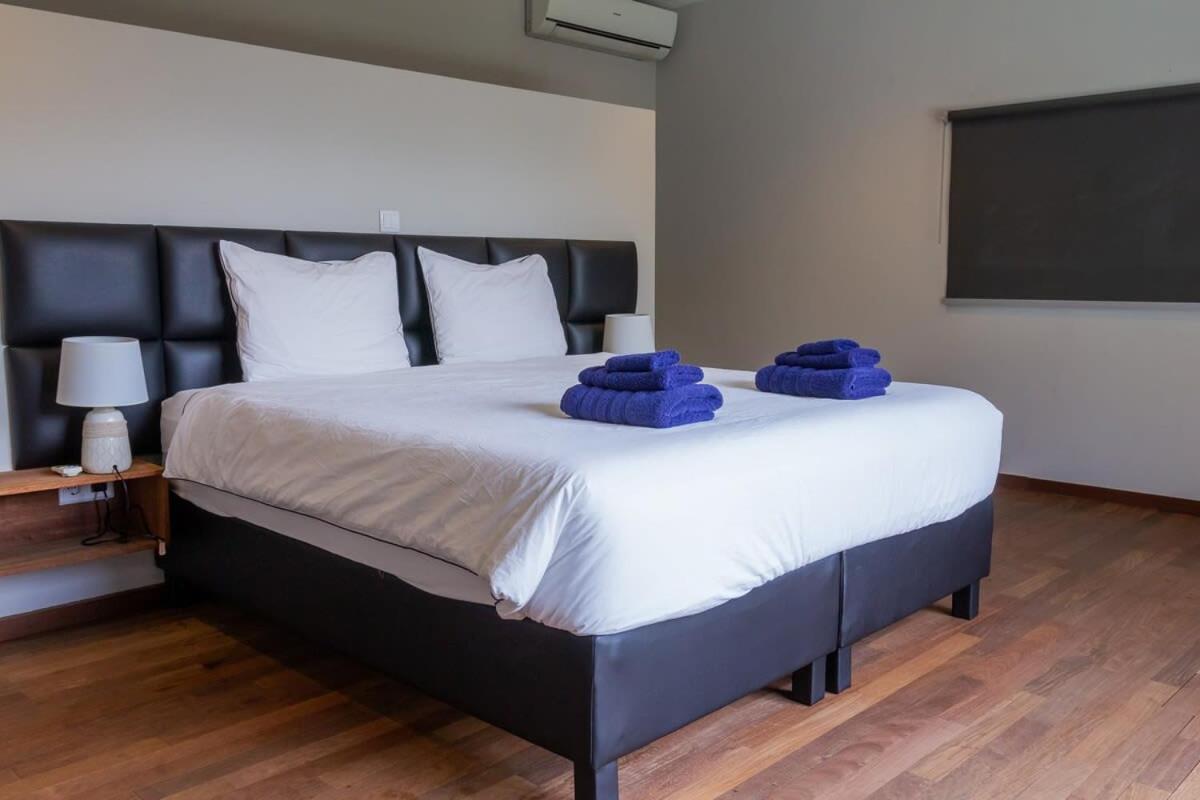 Stylish 4 Bedroom Modern Villa Design, Walking Distance From The Beach Jan Thiel Dış mekan fotoğraf