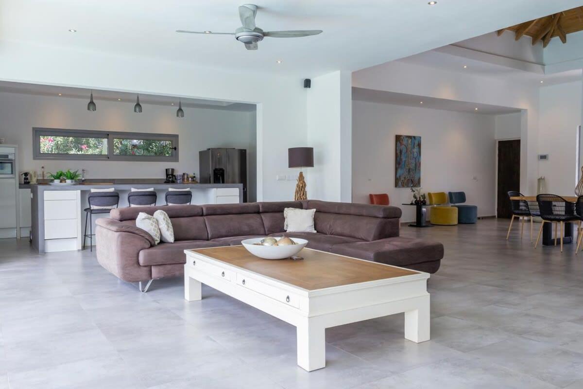 Stylish 4 Bedroom Modern Villa Design, Walking Distance From The Beach Jan Thiel Dış mekan fotoğraf